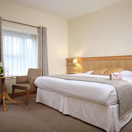 Mahon'S Hotel Irvinestown Eksteriør bilde